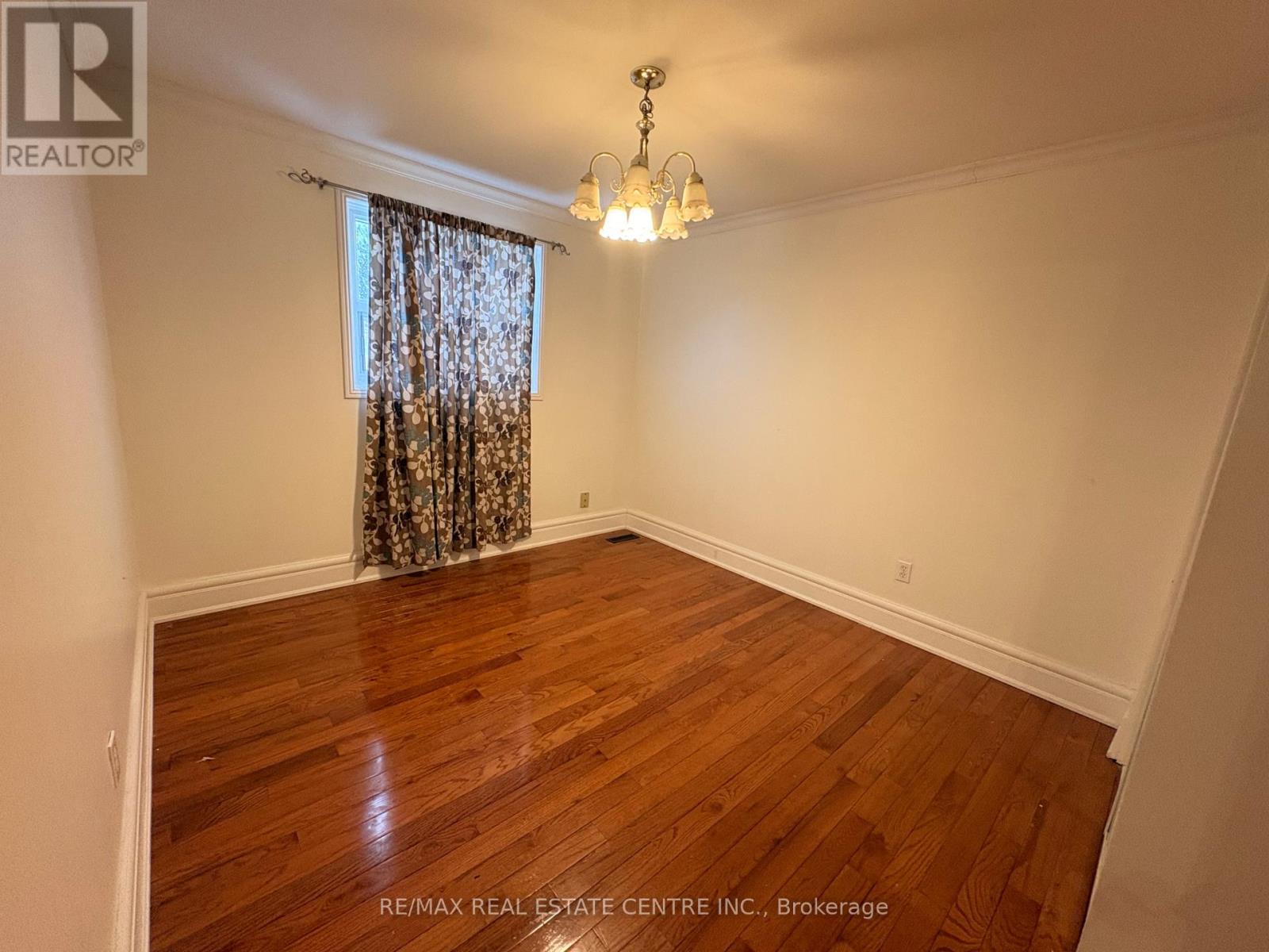 27 - 1055 Shawnmarr Road, Mississauga, Ontario  L5H 3V2 - Photo 18 - W12810334