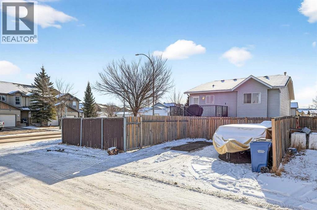 250 Cimarron Boulevard, Okotoks, Alberta  T1S 2E5 - Photo 36 - A2285608