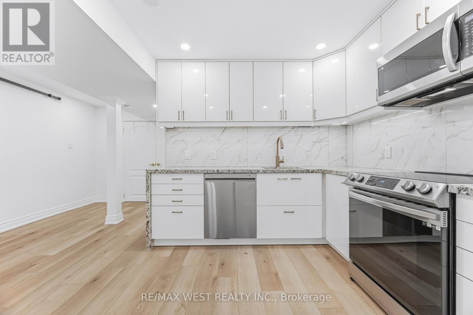 Unknown Address, ,     - Photo 17 - W12810342