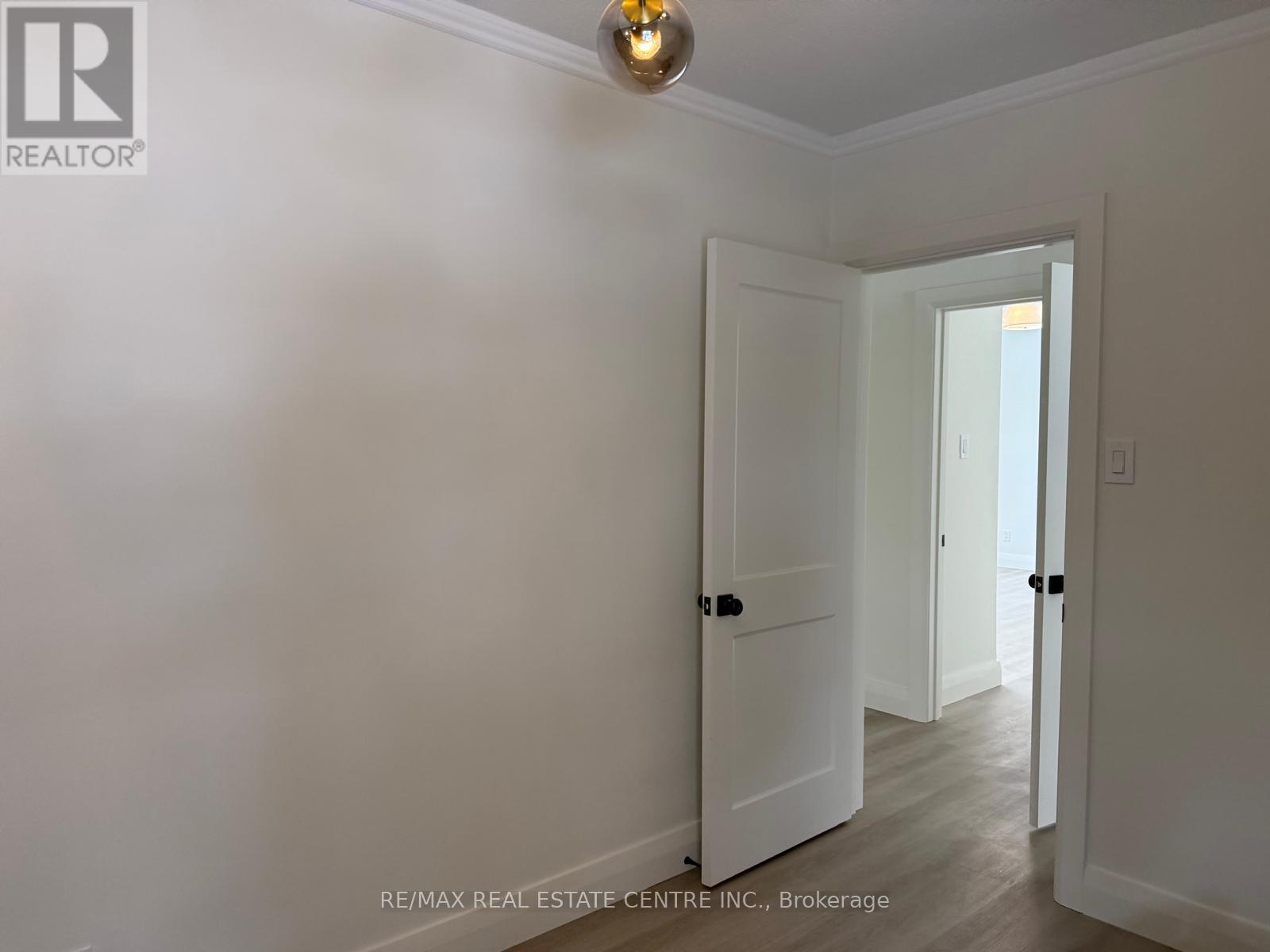 Apt. A - 70 Beaverbrook Avenue, Toronto, Ontario  M9B 2N6 - Photo 14 - W12810348