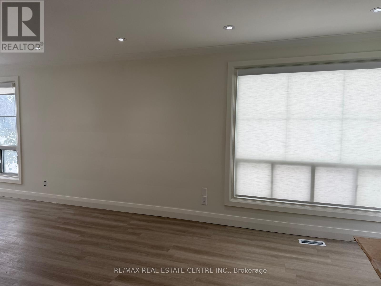 Apt. A - 70 Beaverbrook Avenue, Toronto, Ontario  M9B 2N6 - Photo 4 - W12810348