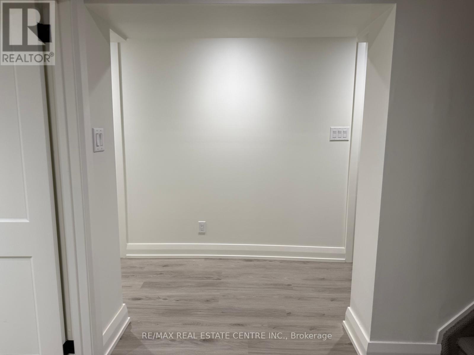 Apt B - 70 Beaverbrook Avenue, Toronto, Ontario  M9B 2N6 - Photo 17 - W12810350