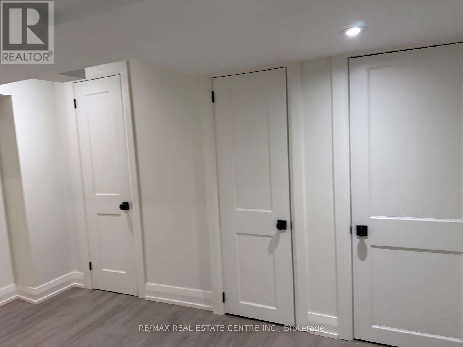 Apt B - 70 Beaverbrook Avenue, Toronto, Ontario  M9B 2N6 - Photo 20 - W12810350