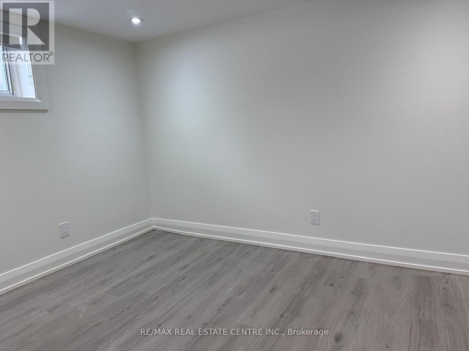 Apt B - 70 Beaverbrook Avenue, Toronto, Ontario  M9B 2N6 - Photo 27 - W12810350