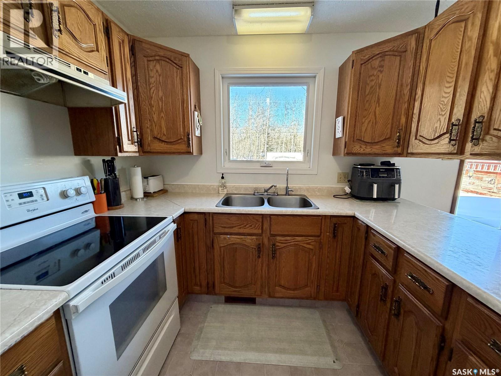 111 Graham Place, Medstead, Saskatchewan  S0M 1W0 - Photo 5 - SK028995