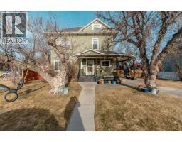 327 20 Street, Fort Macleod, Alberta