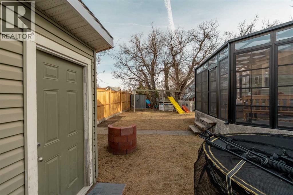 327 20 Street, Fort Macleod, Alberta  T0L 0Z0 - Photo 39 - A2278502