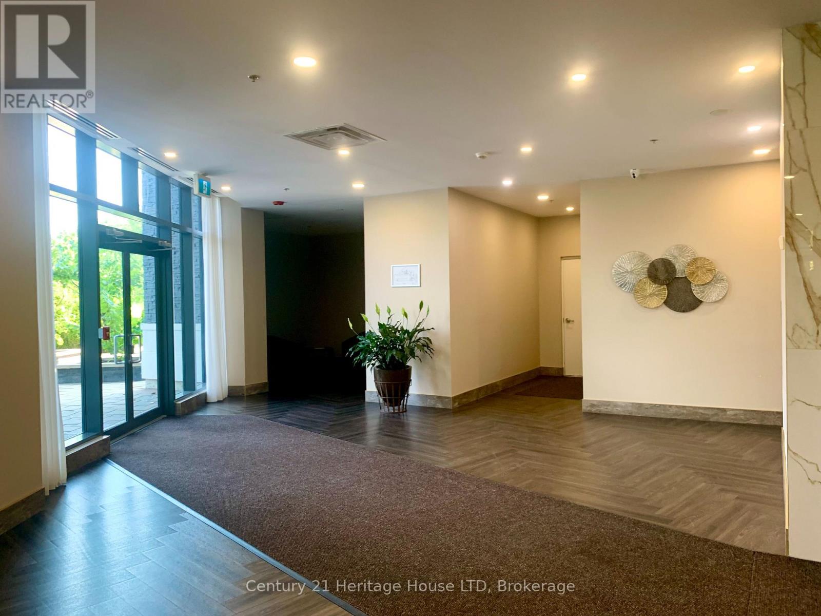 313 - 7711 Green Vista Gate, Niagara Falls (Oldfield), Ontario  L2G 0A8 - Photo 3 - X12810370