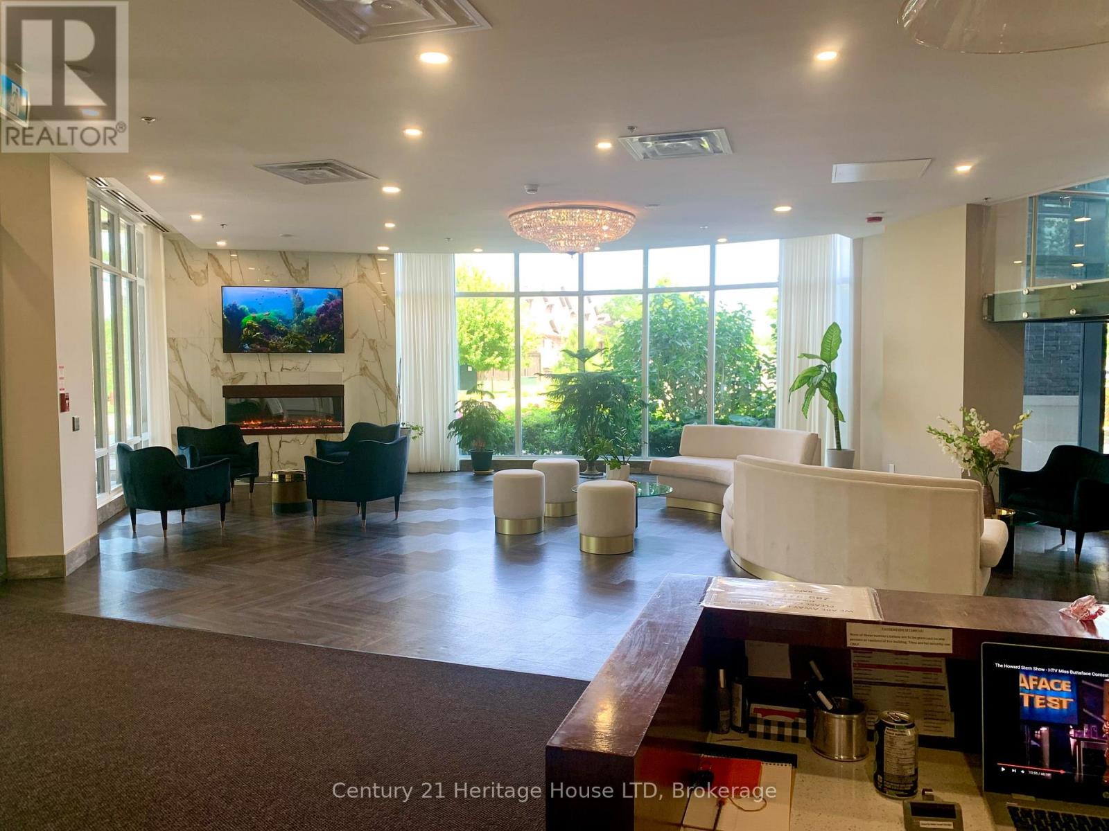 313 - 7711 Green Vista Gate, Niagara Falls (Oldfield), Ontario  L2G 0A8 - Photo 4 - X12810370