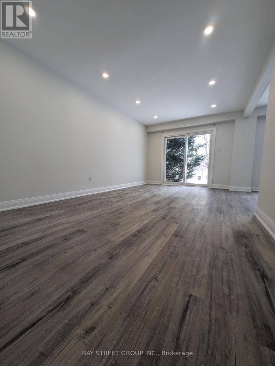 44 Lilac Avenue, Markham, Ontario  L3T 5K2 - Photo 8 - N12715780