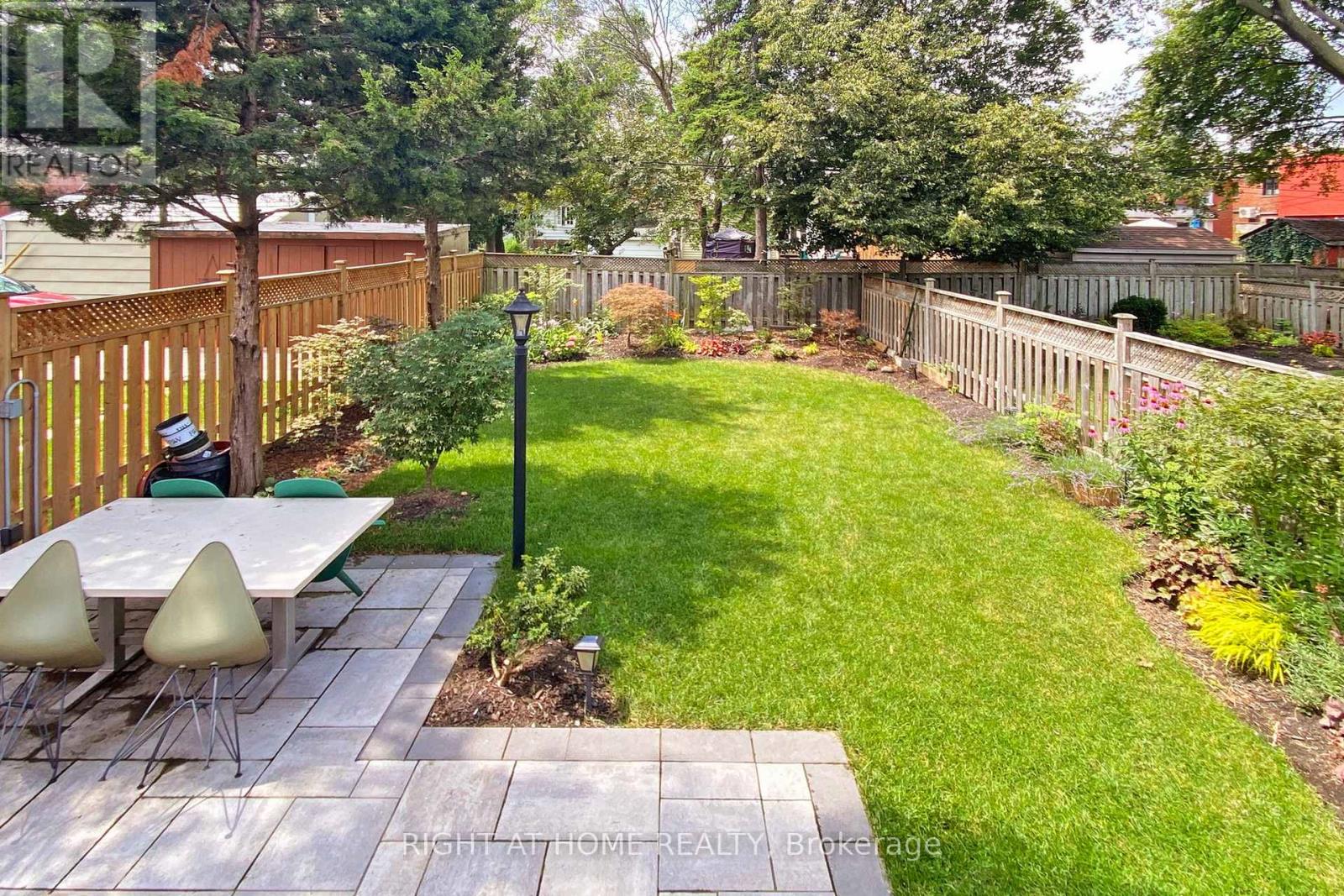 234 Airdrie Road, Toronto, Ontario  M4G 1N1 - Photo 15 - C12810374