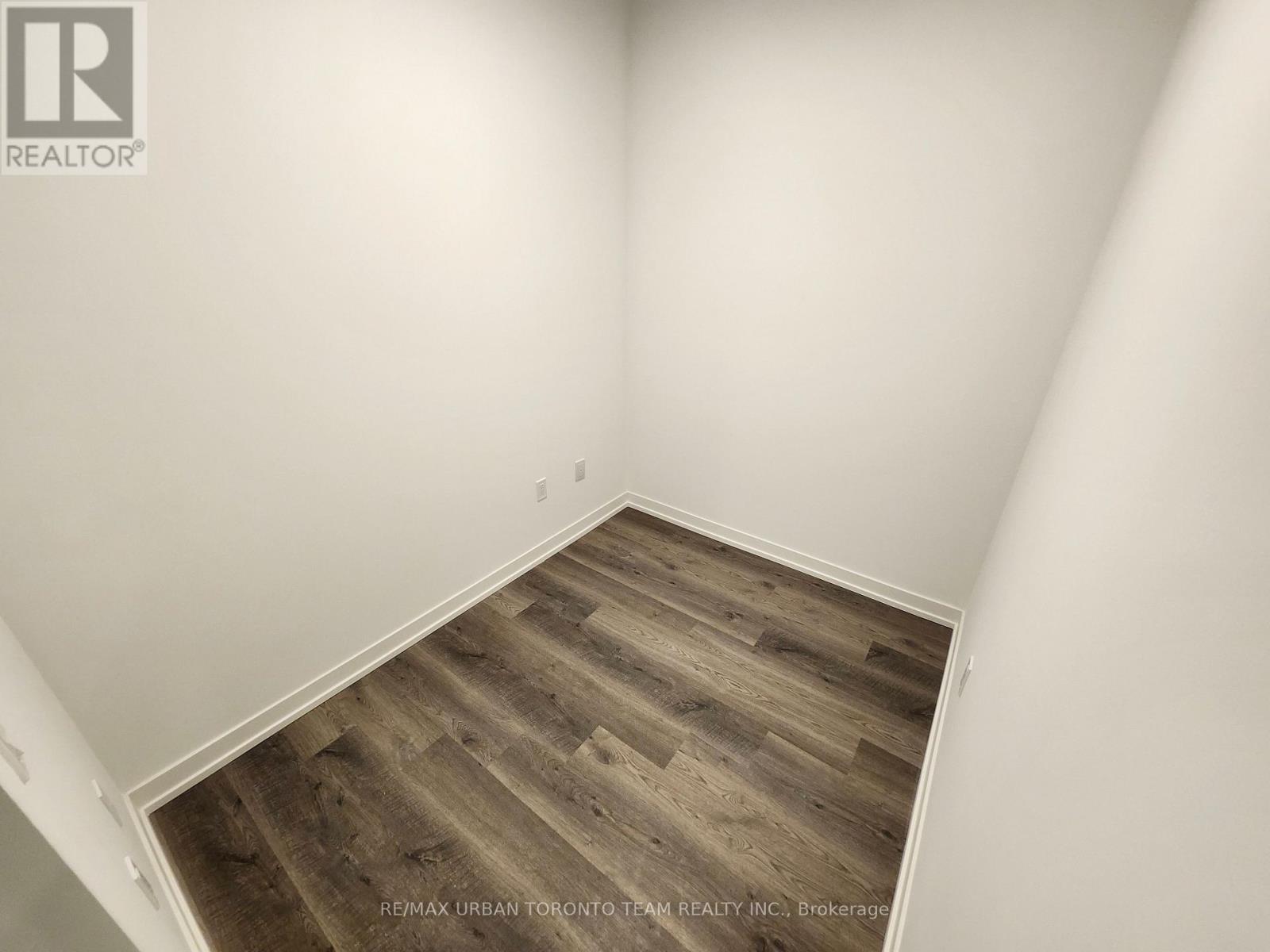 3301 - 8 Interchange Way, Vaughan, Ontario  L4K 5Z7 - Photo 10 - N12810356