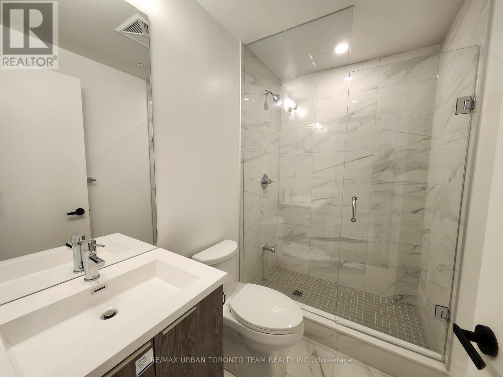 3301 - 8 Interchange Way, Vaughan, Ontario  L4K 5Z7 - Photo 9 - N12810356