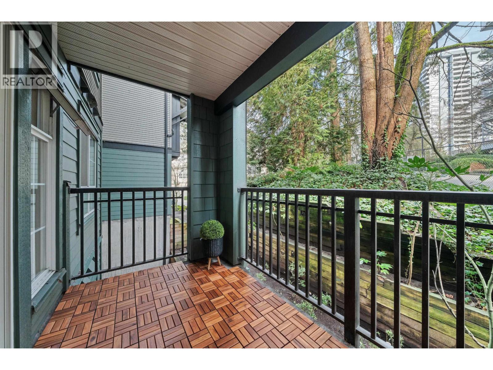 303 9098 Halston Court, Burnaby, British Columbia  V3N 0A6 - Photo 12 - R3088257