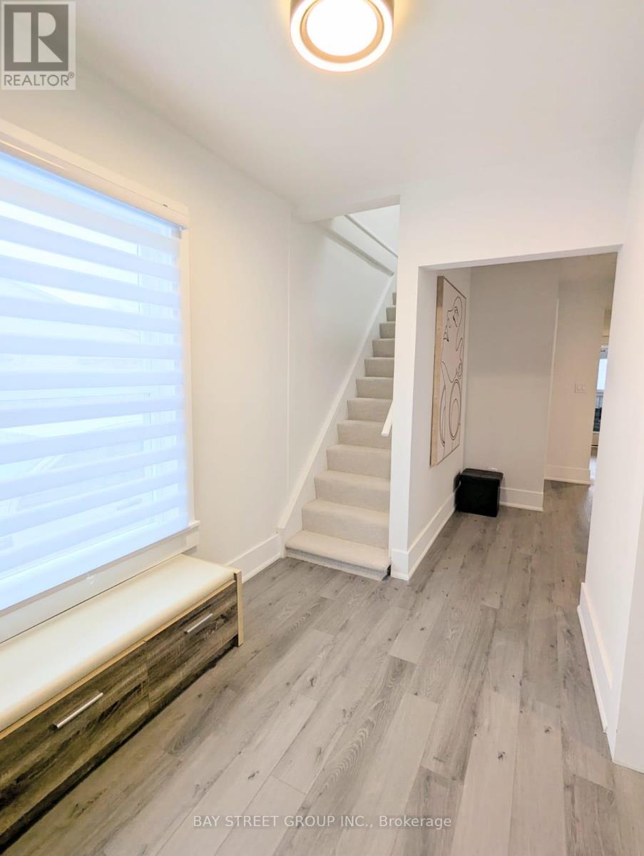 34 Tasker Street, St. Catharines, Ontario  L2R 3Z8 - Photo 5 - X12810358