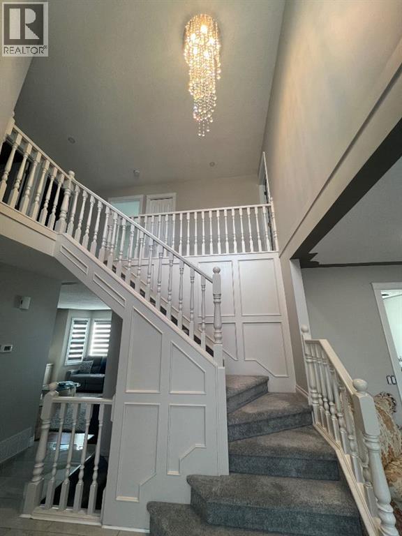 200 Hawkbury Close Nw, Calgary, Alberta  T3G 3N2 - Photo 8 - A2286558