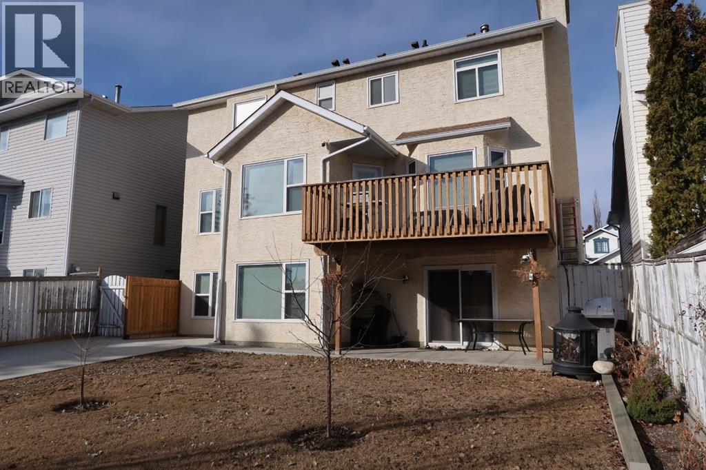 200 Hawkbury Close Nw, Calgary, Alberta  T3G 3N2 - Photo 2 - A2286558