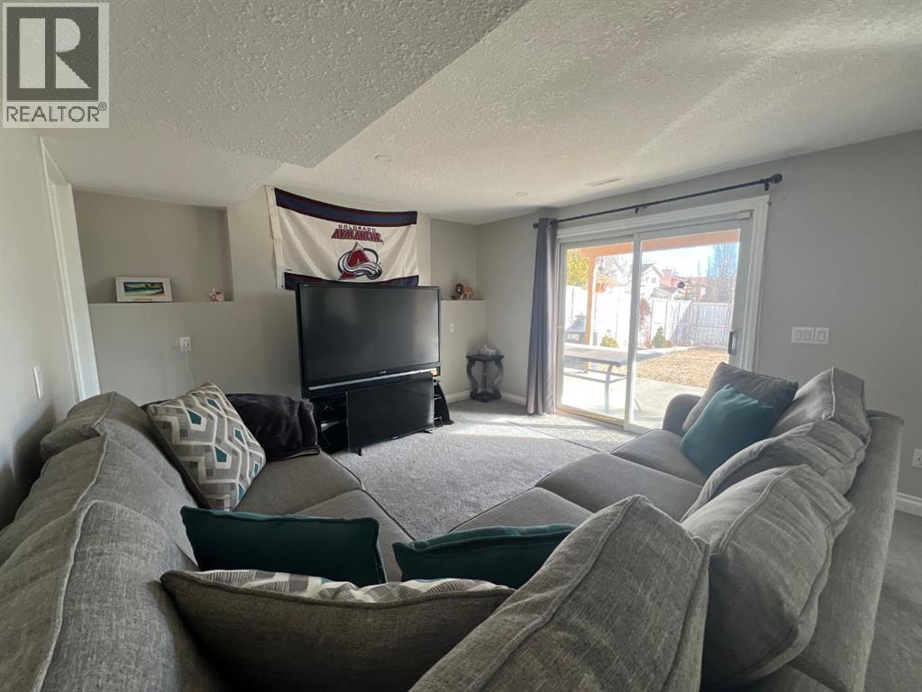 200 Hawkbury Close Nw, Calgary, Alberta  T3G 3N2 - Photo 26 - A2286558