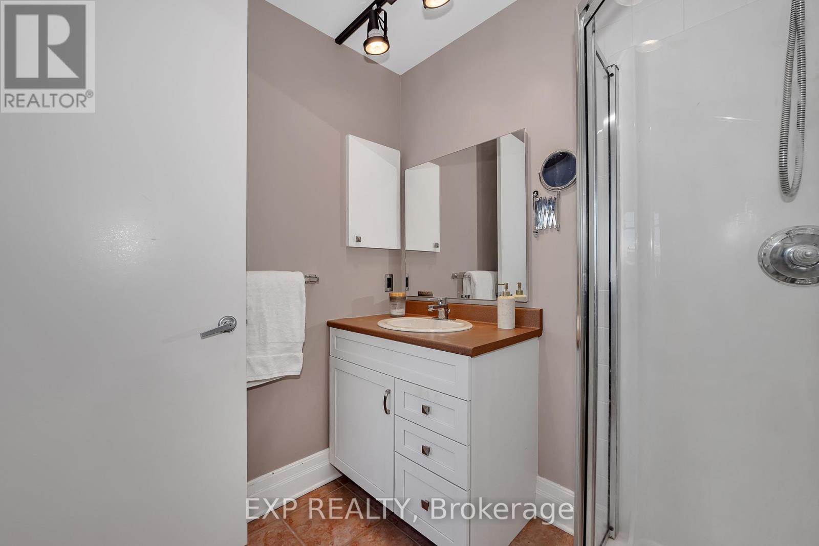 209 - 260 Besserer Street, Ottawa, Ontario  K1N 1J3 - Photo 26 - X12712206