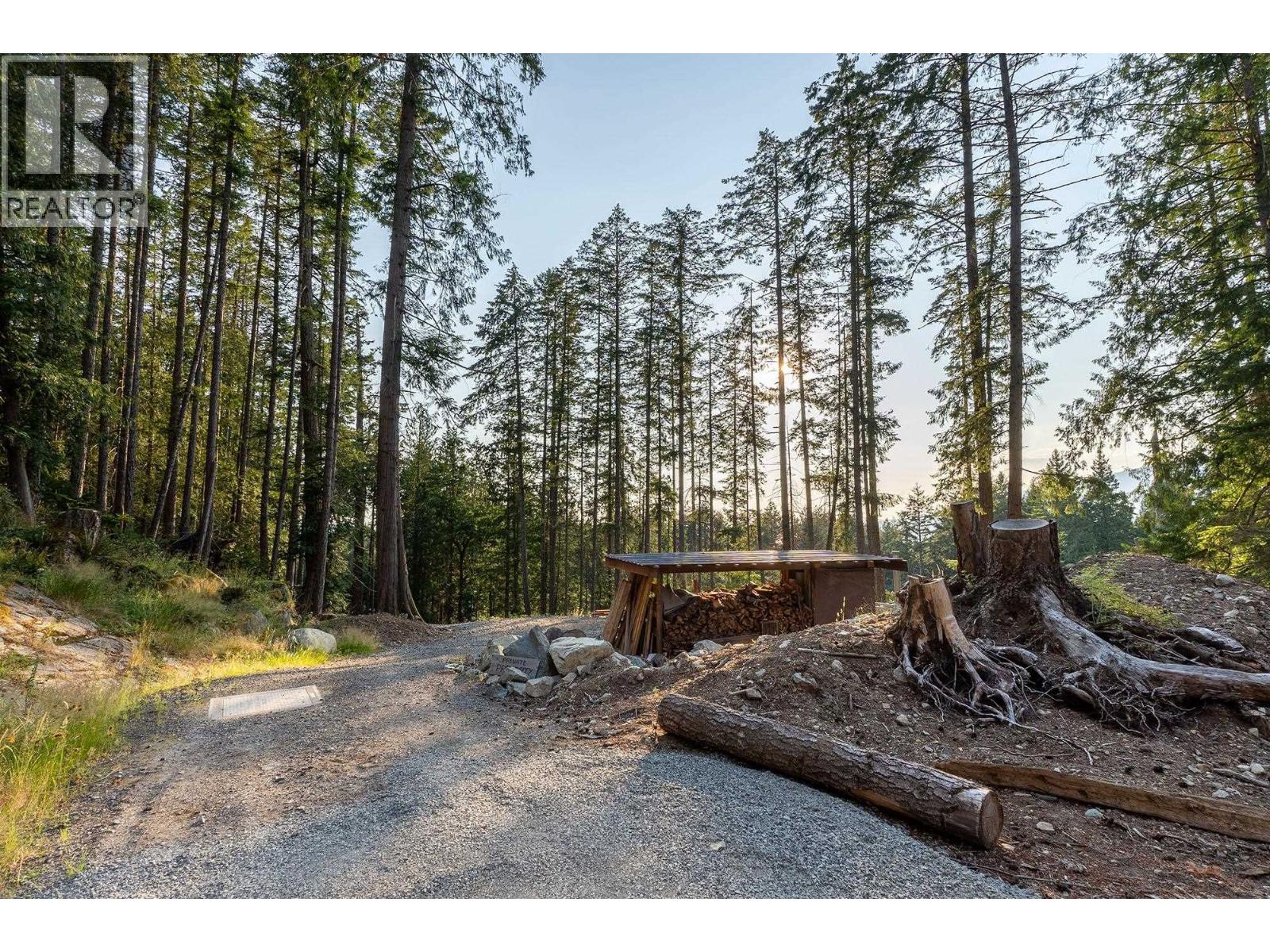 1701 Joan Audrey Lane, Bowen Island, British Columbia  V0N 1G2 - Photo 2 - R3074234