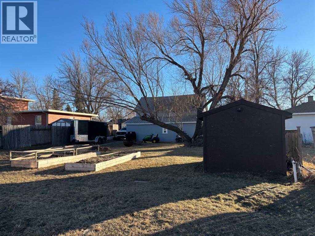 45 Civic Avenue W, Magrath, Alberta  T0K 1J0 - Photo 29 - A2279183