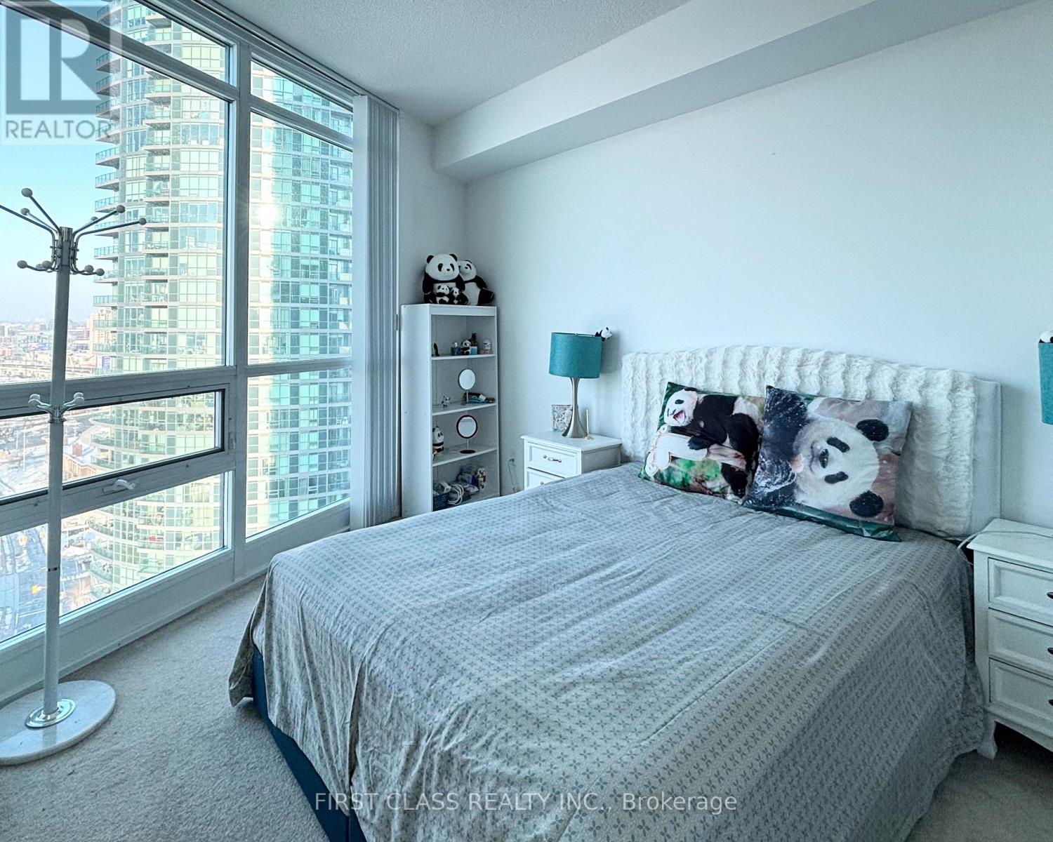 2305 - 215 Fort York Boulevard, Toronto, Ontario  M5V 4A2 - Photo 7 - C12810398