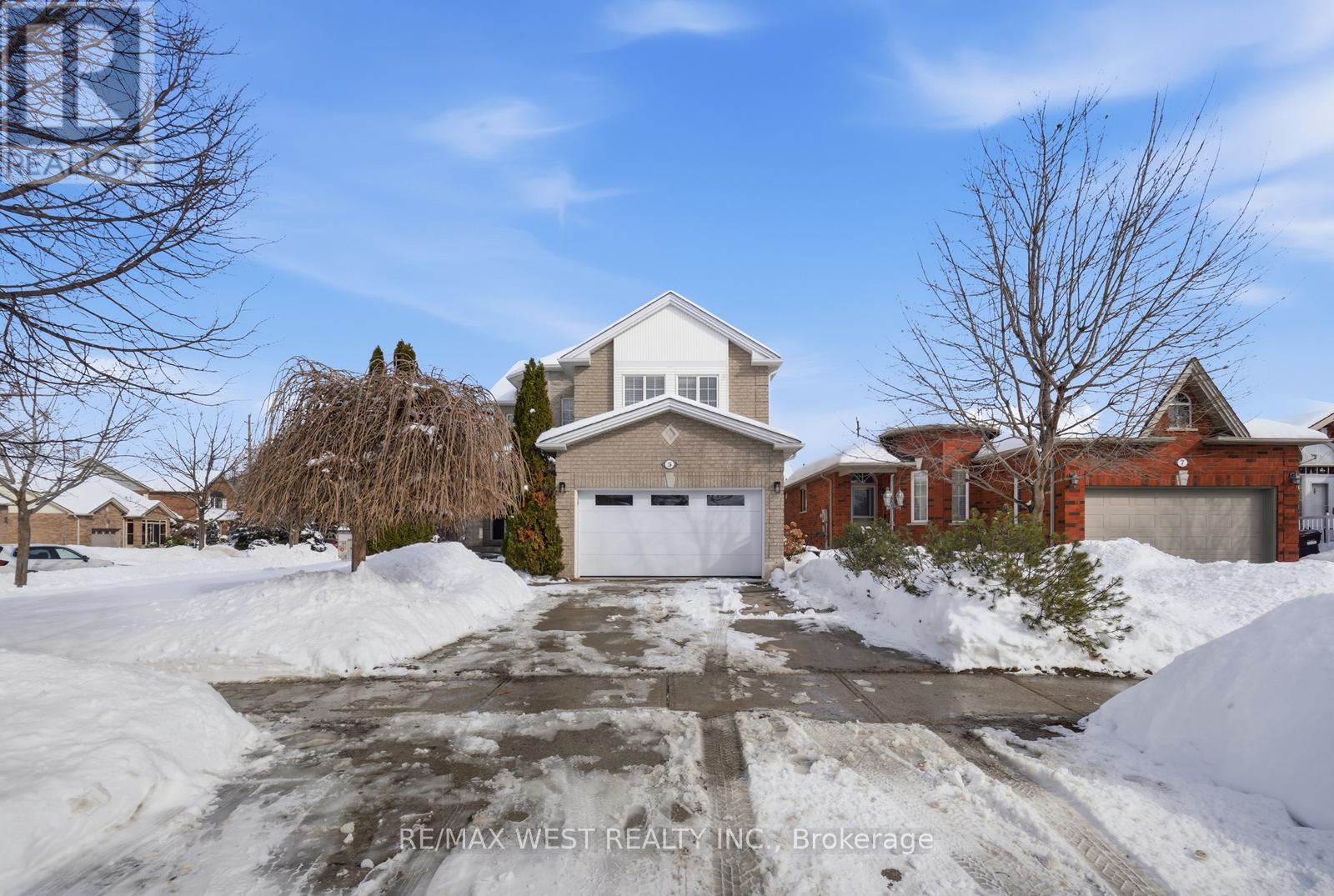 5 SMITH STREET, New Tecumseth, Ontario