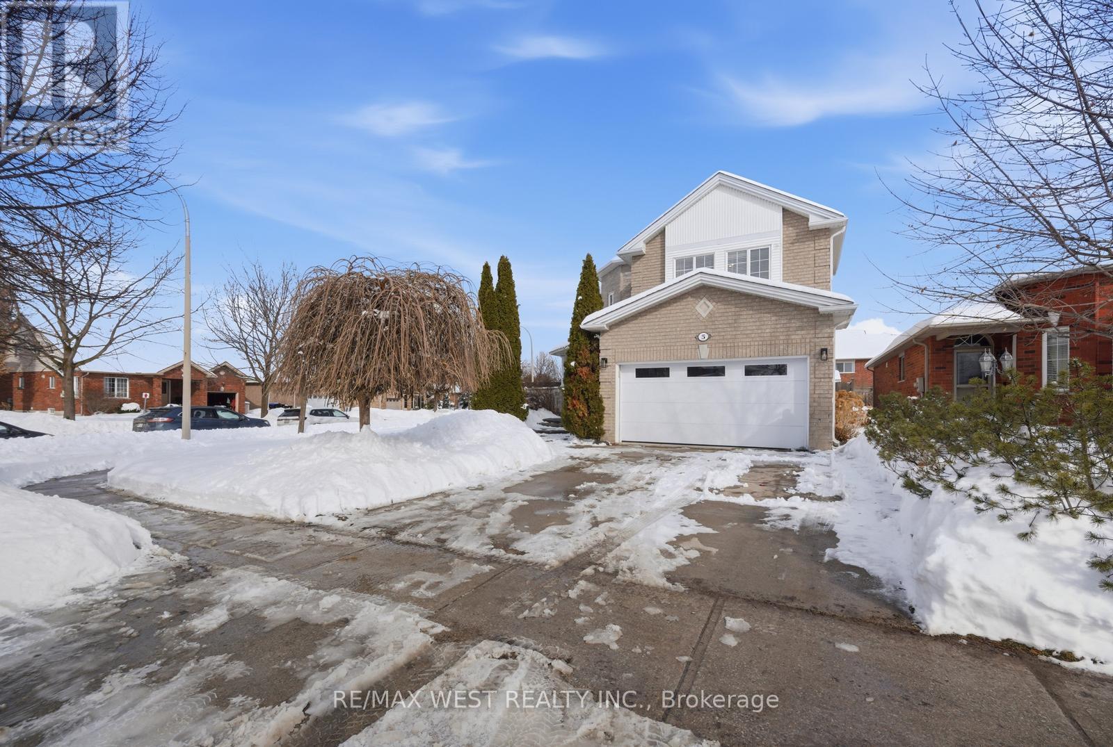 5 Smith Street, New Tecumseth, Ontario  L9R 1Z8 - Photo 2 - N12810378