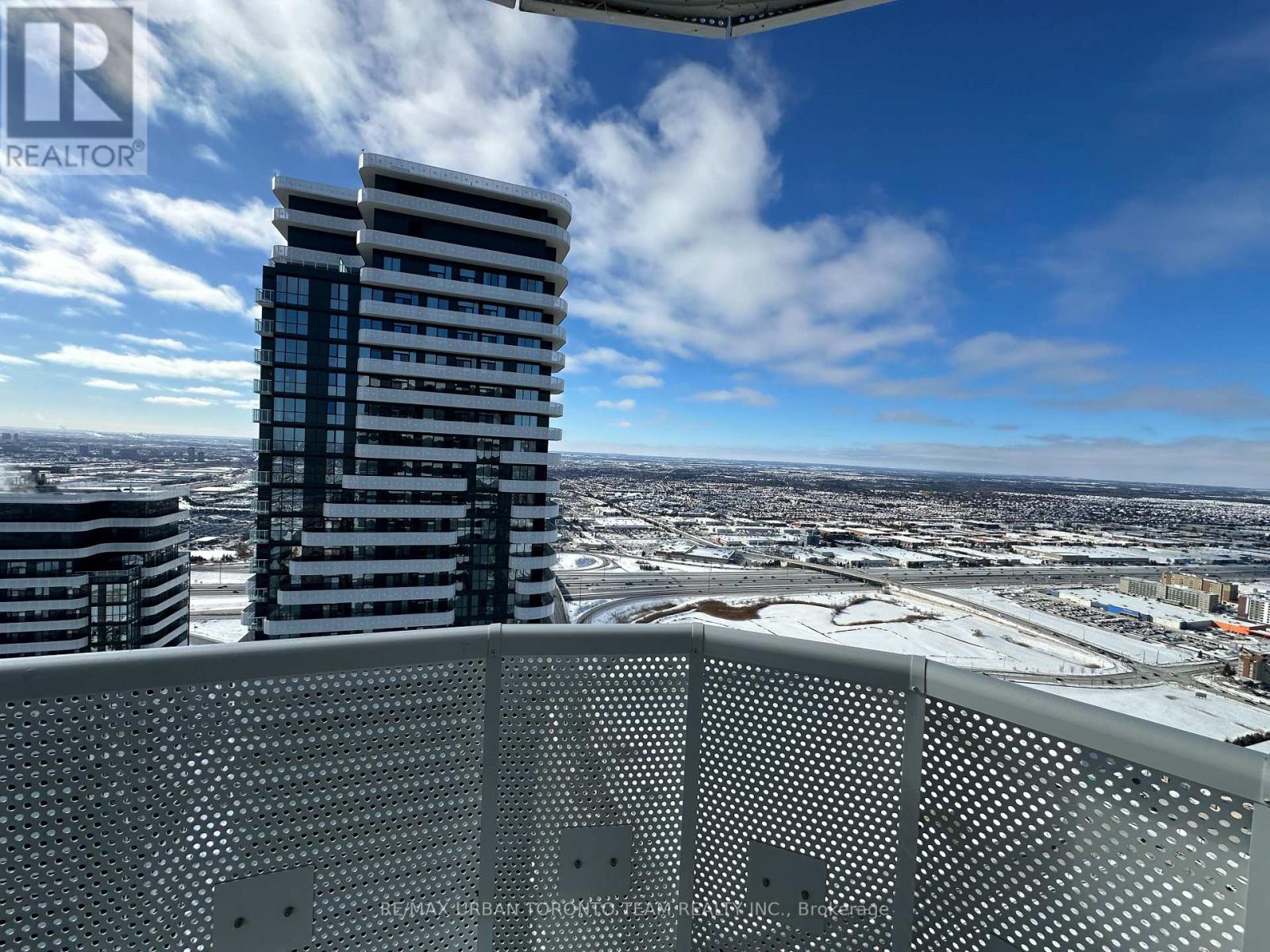 5901 - 8 INTERCHANGE WAY, Vaughan, Ontario