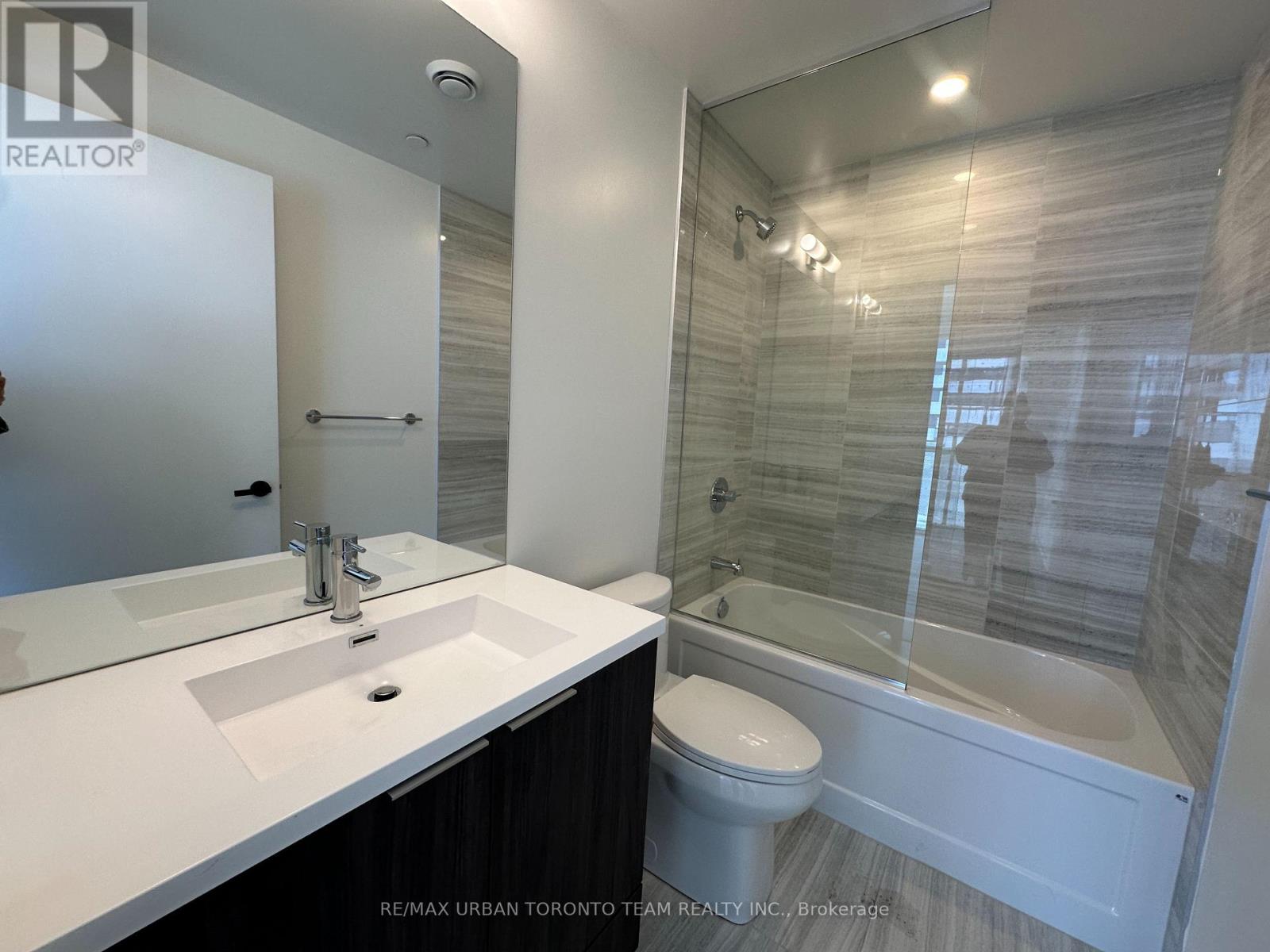 5901 - 8 Interchange Way, Vaughan, Ontario  L4K 5Z7 - Photo 13 - N12810382