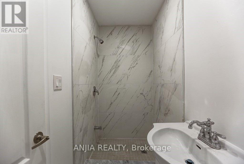 23 Riveredge Drive, Georgina, Ontario  L4P 2N8 - Photo 13 - N12810384