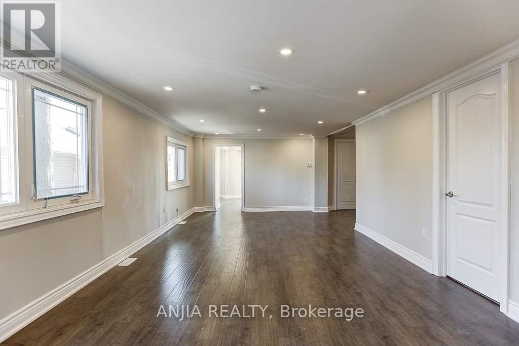 23 Riveredge Drive, Georgina, Ontario  L4P 2N8 - Photo 2 - N12810384