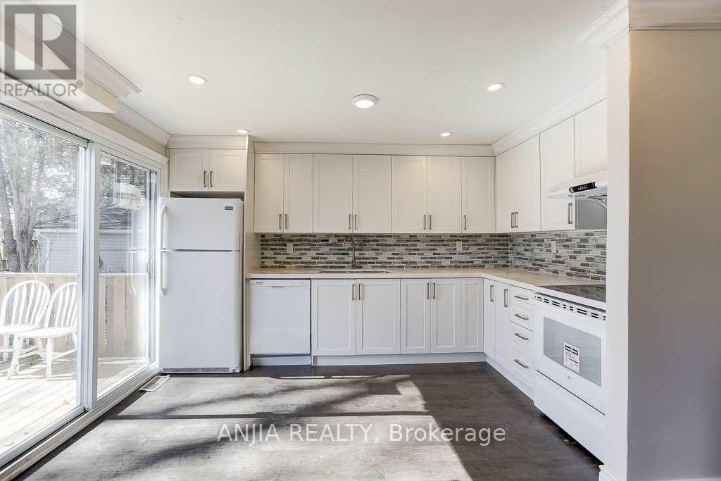 23 Riveredge Drive, Georgina, Ontario  L4P 2N8 - Photo 5 - N12810384