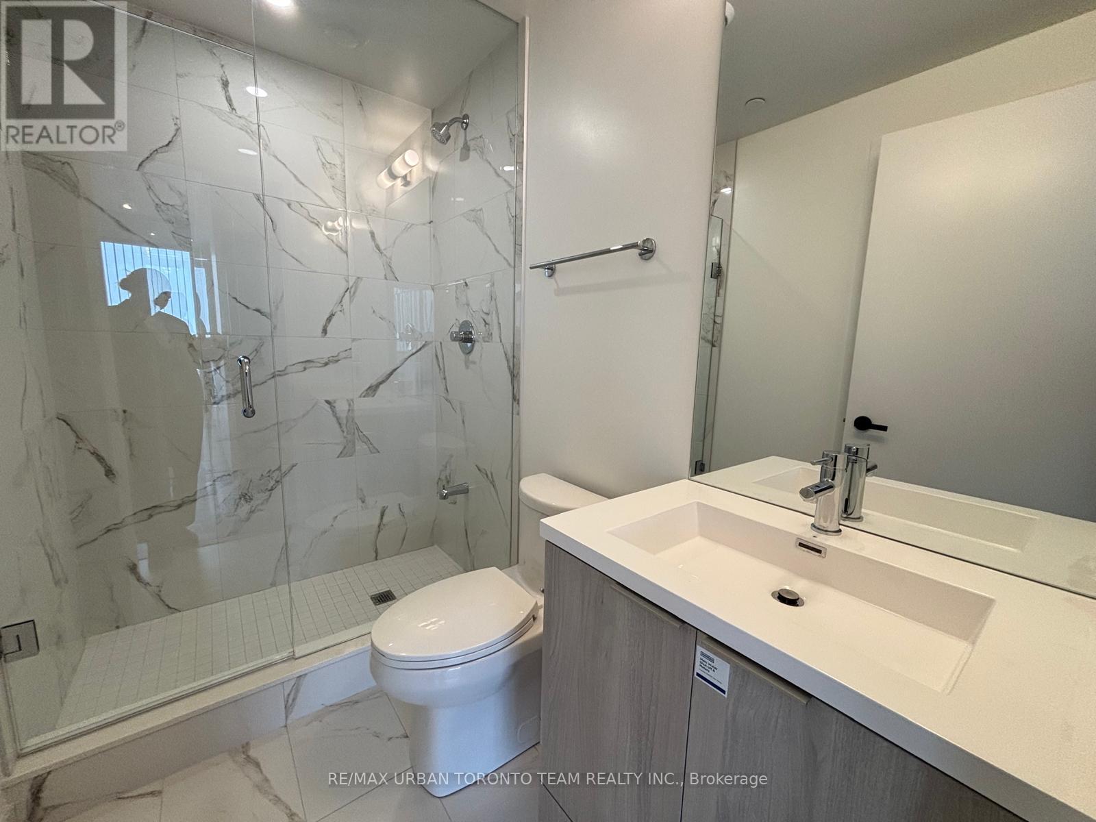 5609 - 8 Interchange Way, Vaughan, Ontario  L4K 5Z7 - Photo 10 - N12810400