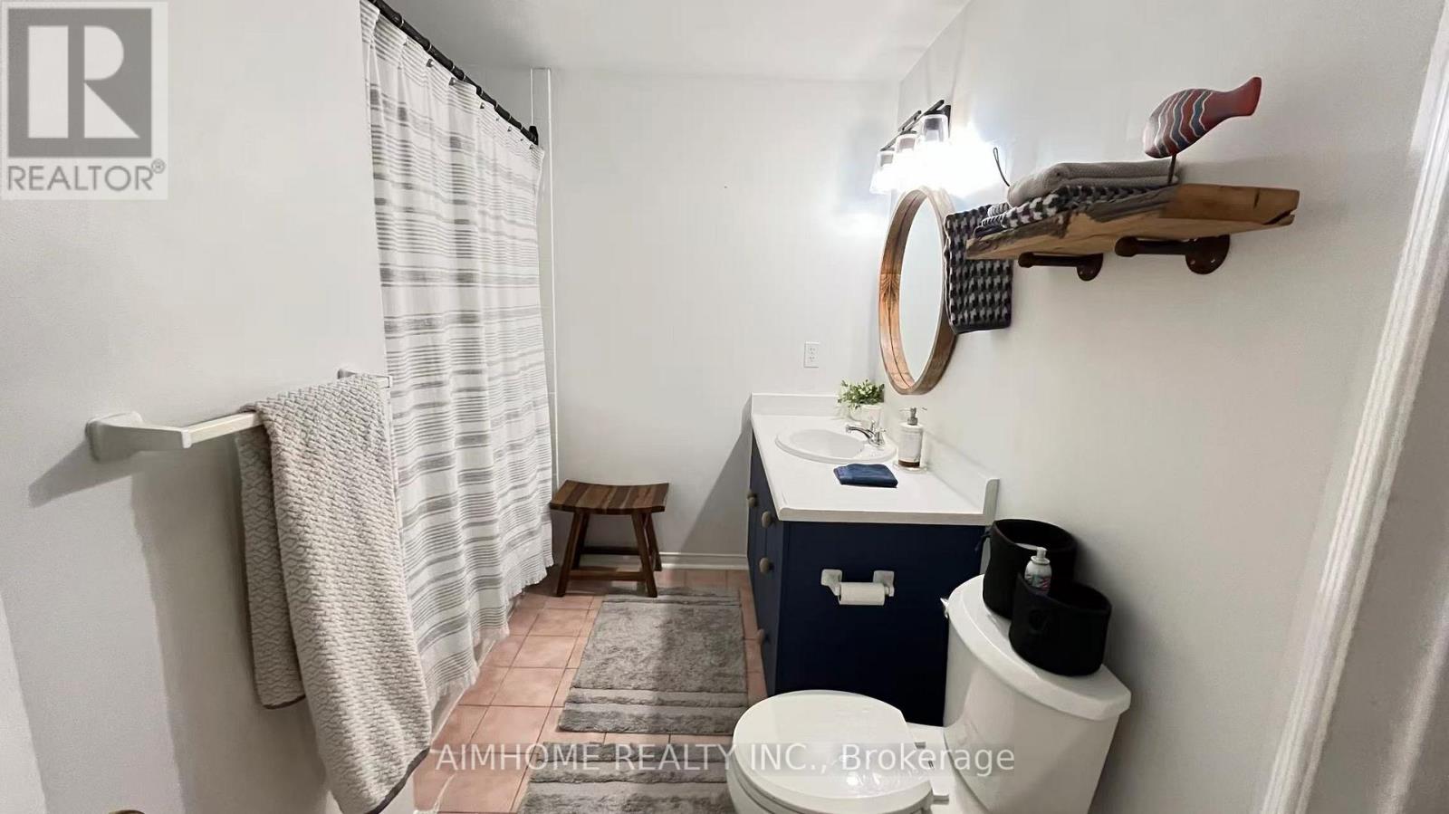 1492 Litchfield Road, Oakville, Ontario  L6H 5P3 - Photo 9 - W12810380