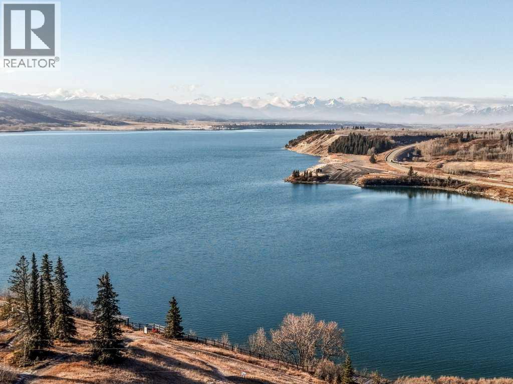 247 Cottageclub Crescent, Rural Rocky View County, Alberta  T4C 1B1 - Photo 37 - A2271474