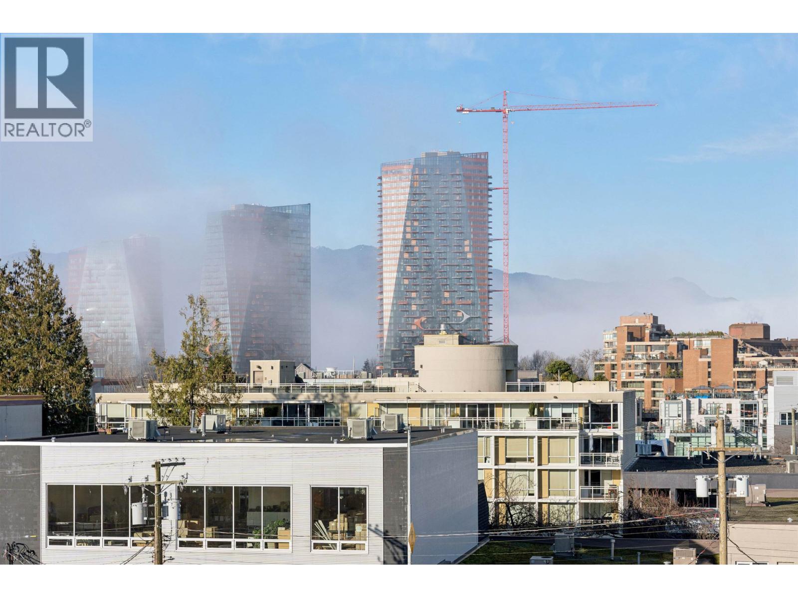 Listing Picture 21 of 28 : 209 1628 W 4TH AVENUE, Vancouver / 溫哥華 - 魯藝地產 Yvonne Lu Group - MLS Medallion Club Member