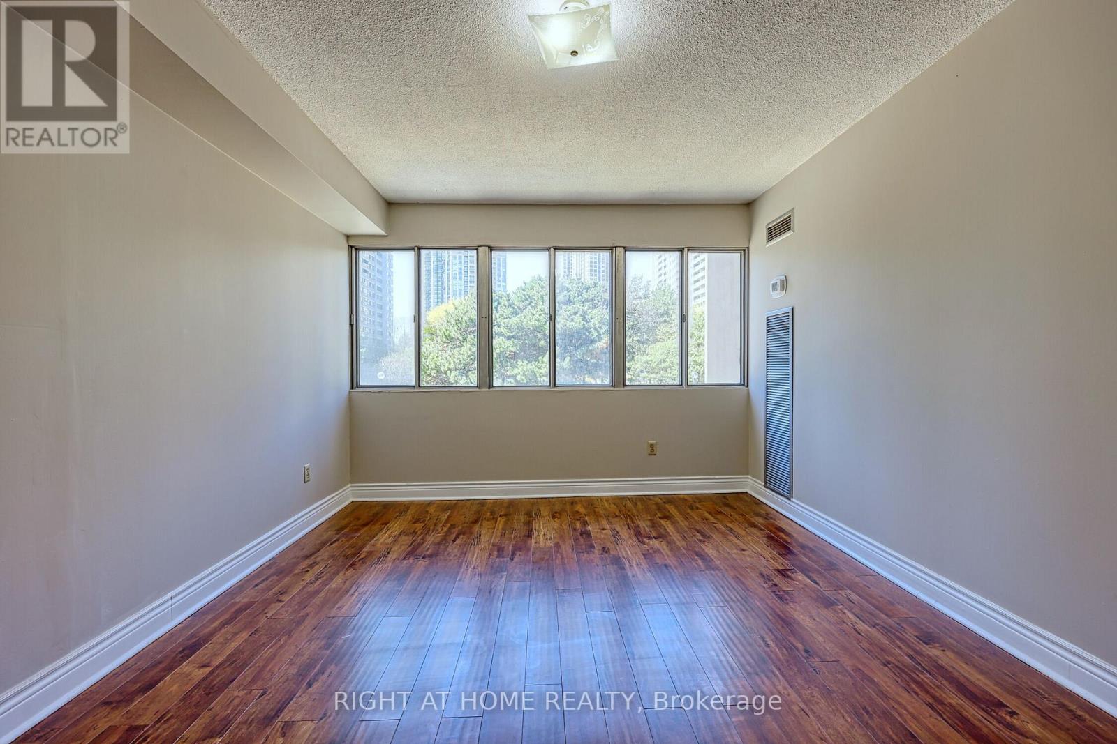 205 - 1580 Mississauga Valley Boulevard, Mississauga, Ontario  L5A 3T8 - Photo 28 - W12800590