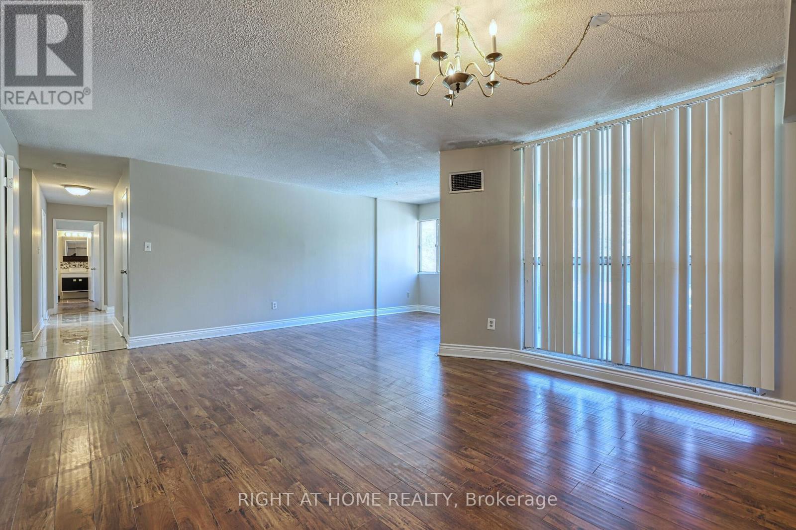 205 - 1580 Mississauga Valley Boulevard, Mississauga, Ontario  L5A 3T8 - Photo 12 - W12800590