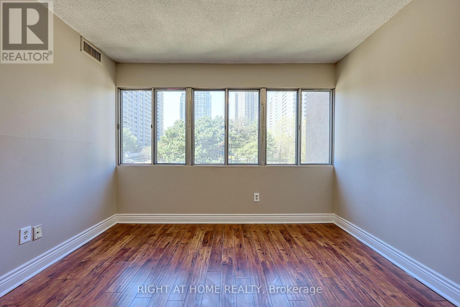 205 - 1580 Mississauga Valley Boulevard, Mississauga, Ontario  L5A 3T8 - Photo 32 - W12800590