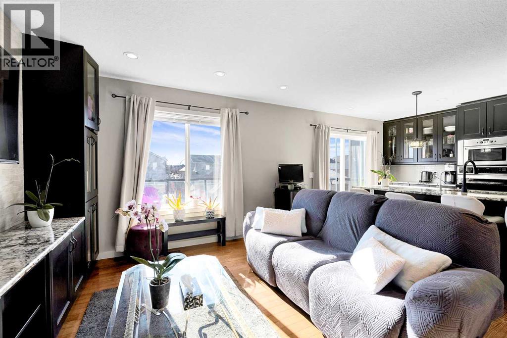 12 Bridleridge Court Sw, Calgary, Alberta  T2Y 4M5 - Photo 5 - A2286980