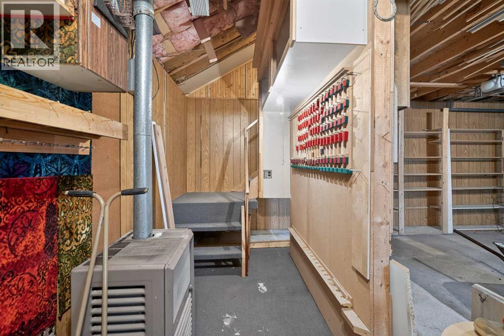 337 Capri Avenue Nw, Calgary, Alberta  T2L 0J4 - Photo 38 - A2286264