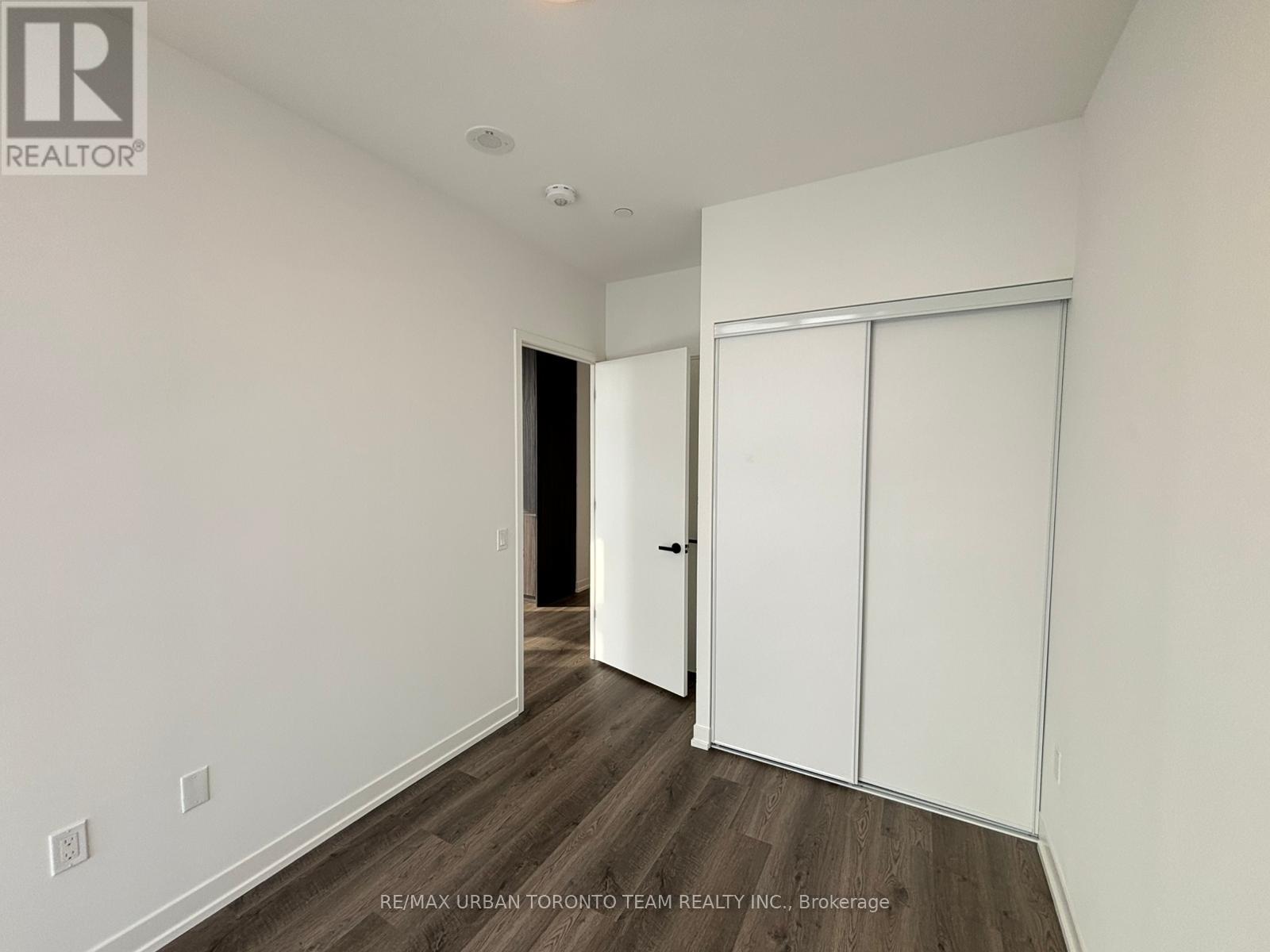 6012 - 8 Interchange Way, Vaughan, Ontario  L4K 5Z7 - Photo 9 - N12810422