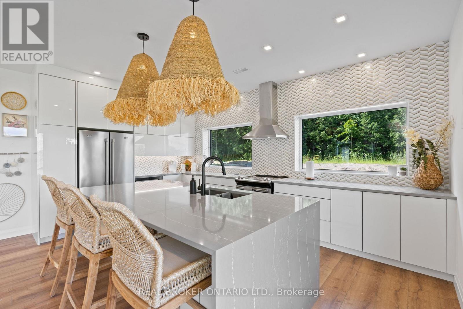 8, 20, 30, 31, 34 Hemlock Avenue, Tay, Ontario  L0K 2C0 - Photo 10 - S12810410