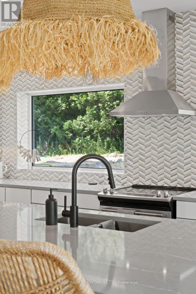 8, 20, 30, 31, 34 Hemlock Avenue, Tay, Ontario  L0K 2C0 - Photo 11 - S12810410