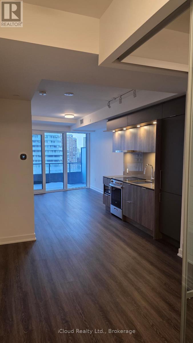 904 - 448 Burnhamthorpe Road W, Mississauga, Ontario  L5B 0R4 - Photo 11 - W12810418