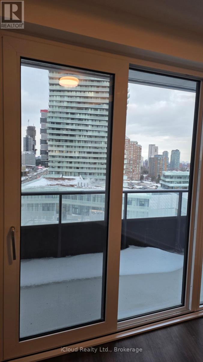 904 - 448 Burnhamthorpe Road W, Mississauga, Ontario  L5B 0R4 - Photo 9 - W12810418