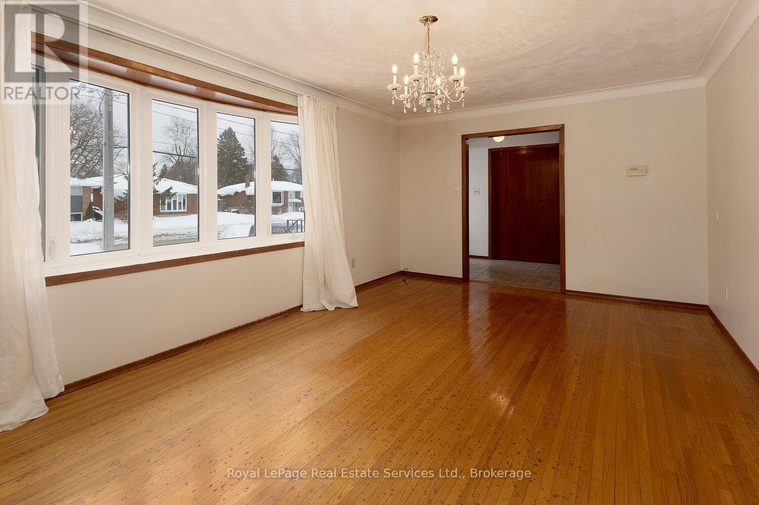 246 Forman Avenue, Stratford, Ontario  N5A 6R4 - Photo 5 - X12810432