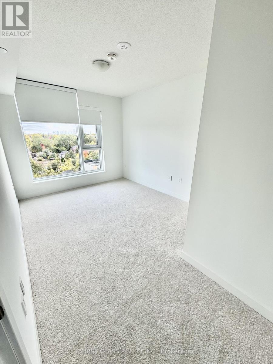 718 - 556 Marlee Avenue, Toronto, Ontario  M6B 0B1 - Photo 3 - W12789108