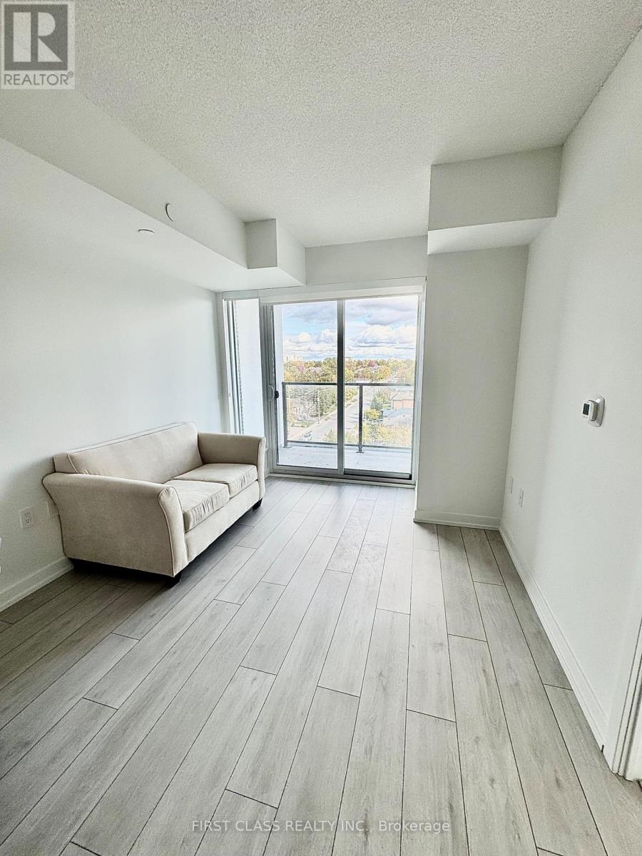 718 - 556 Marlee Avenue, Toronto, Ontario  M6B 0B1 - Photo 8 - W12789108